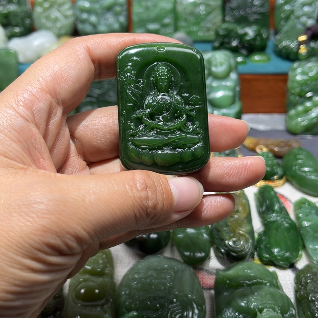 和田玉颈饰未镶嵌鹤**皋