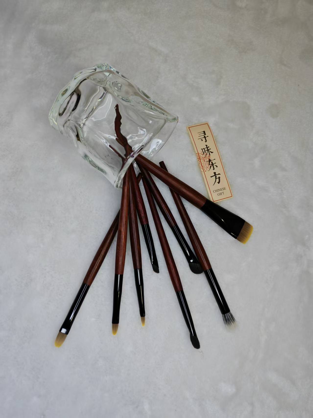 舌形遮瑕刷扁头遮盖泪沟斑点痘印细节无痕黑眼圈化妆刷软毛