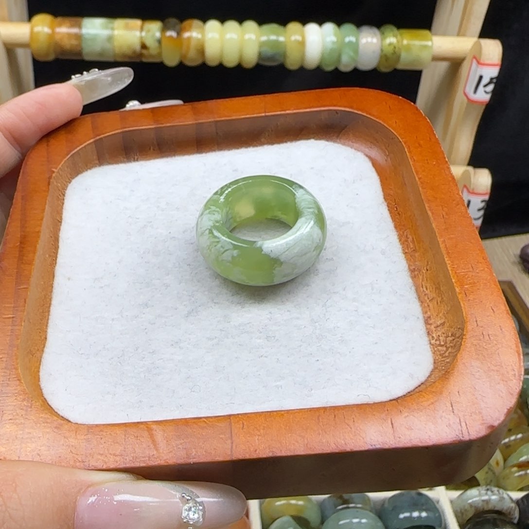 蛇纹石玉合金内径16.4帆****?