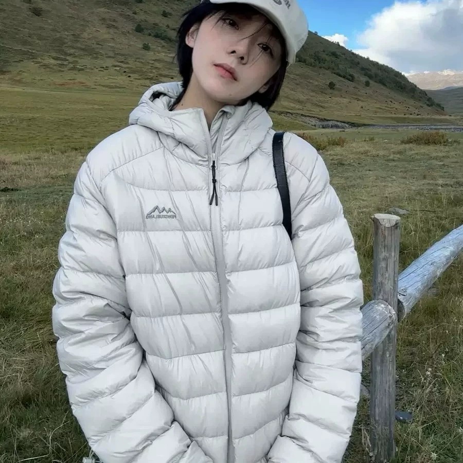 排骨棉服女短款2025年新款轻薄宽松显瘦韩版情侣连帽外套