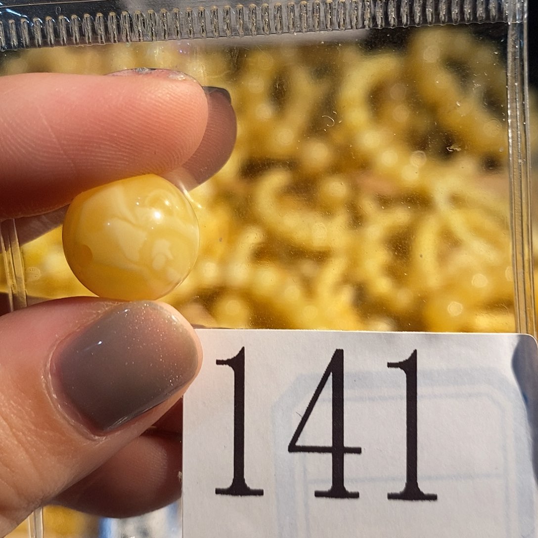 未镶嵌琥珀珠宝奇石141