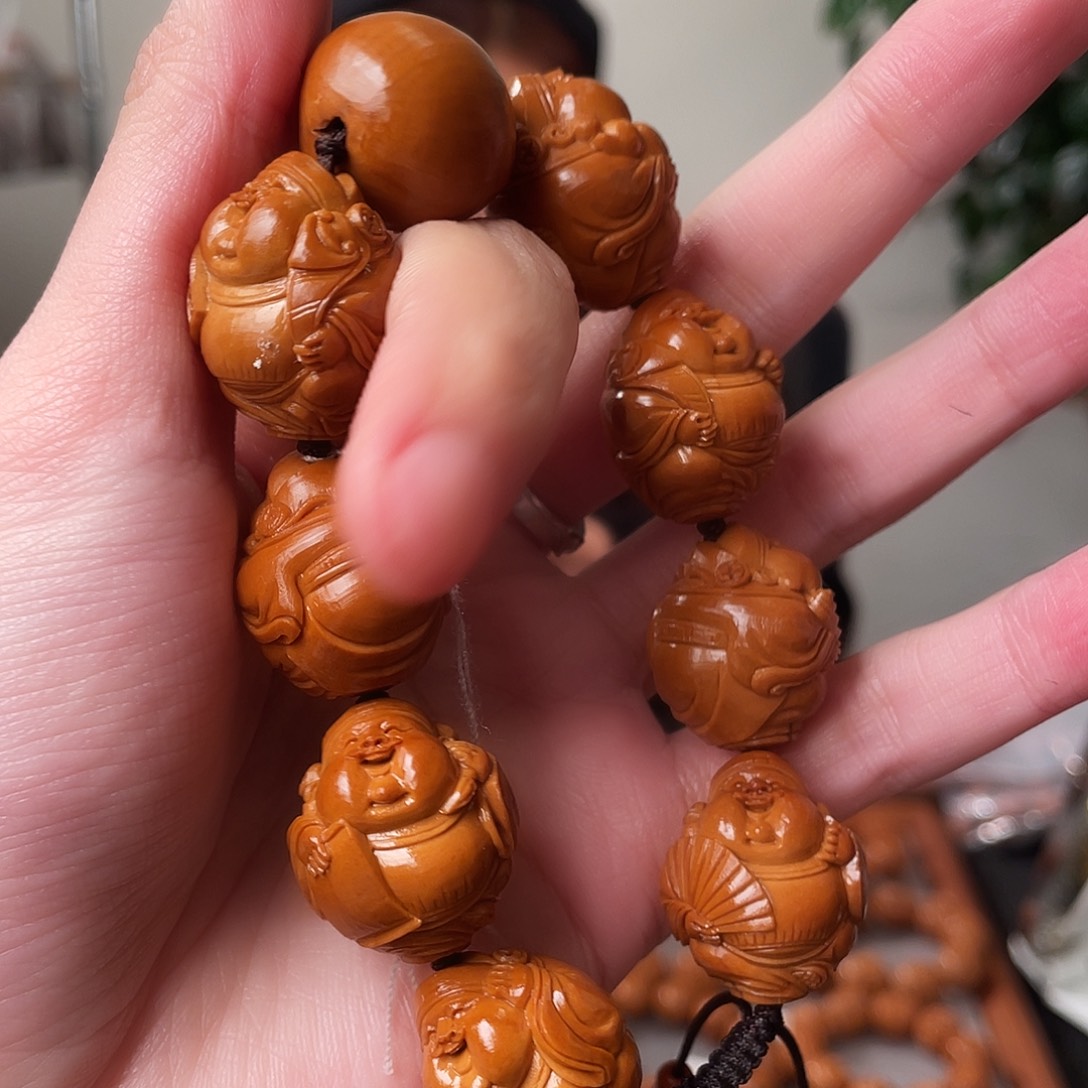 橄榄核手串财神大尺寸