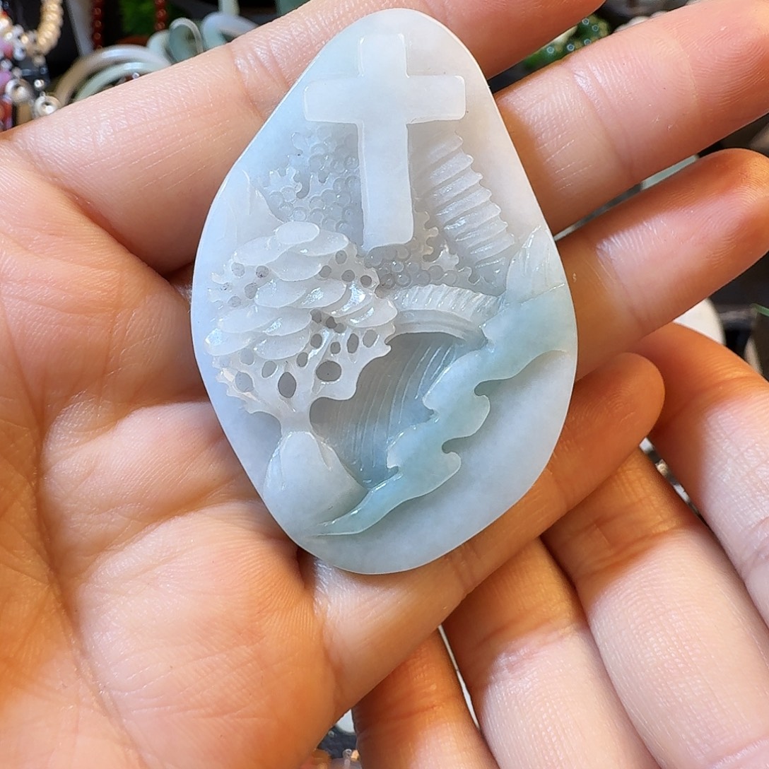 翡翠未镶嵌颈饰吊坠