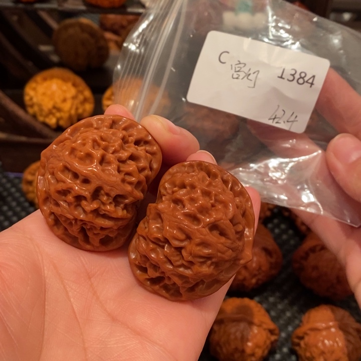 文玩核桃把件花****泣精品