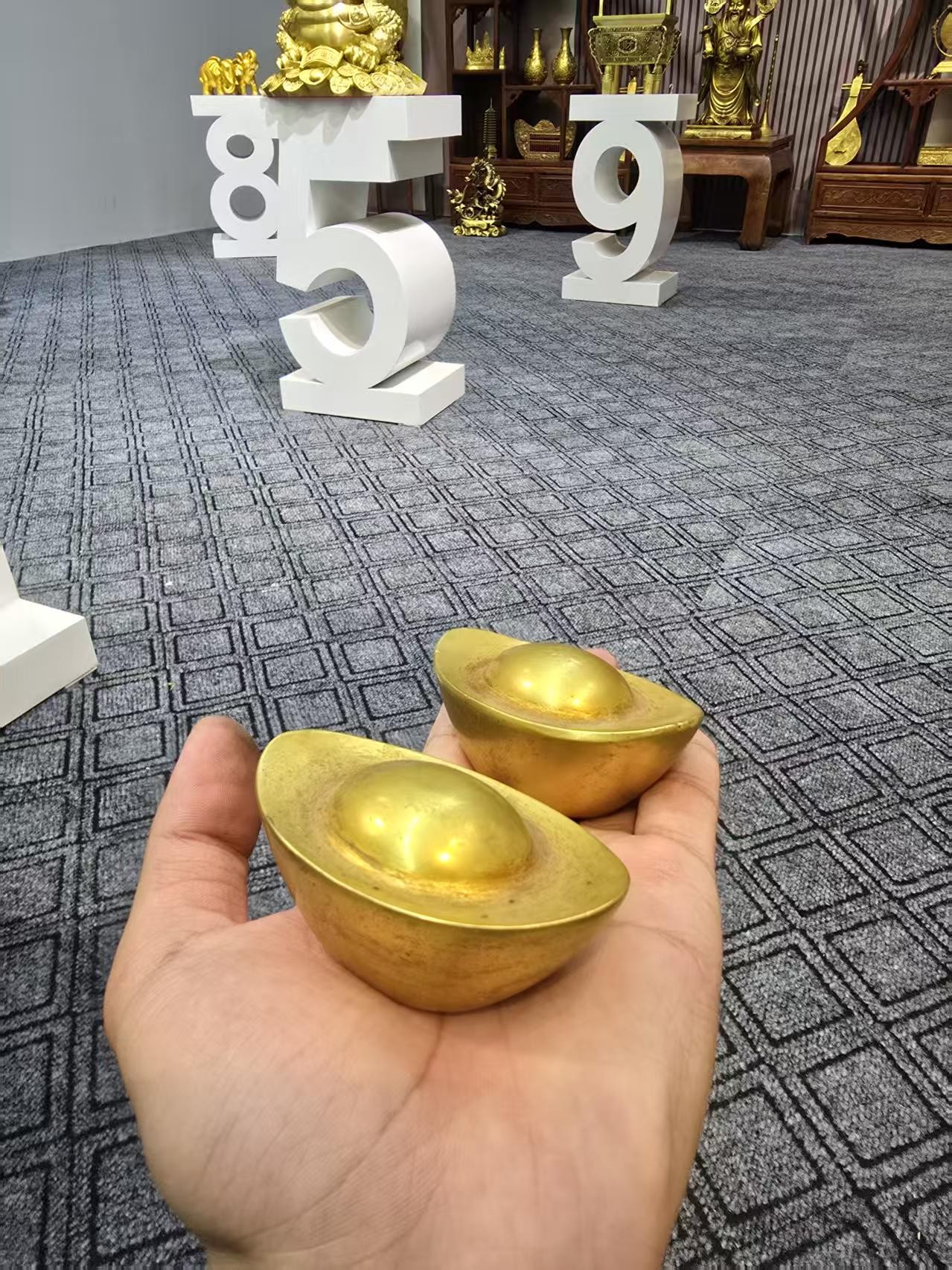 一对铜元宝 摆件 名额 卡（非 现·有  货）到  货  为 卡 片