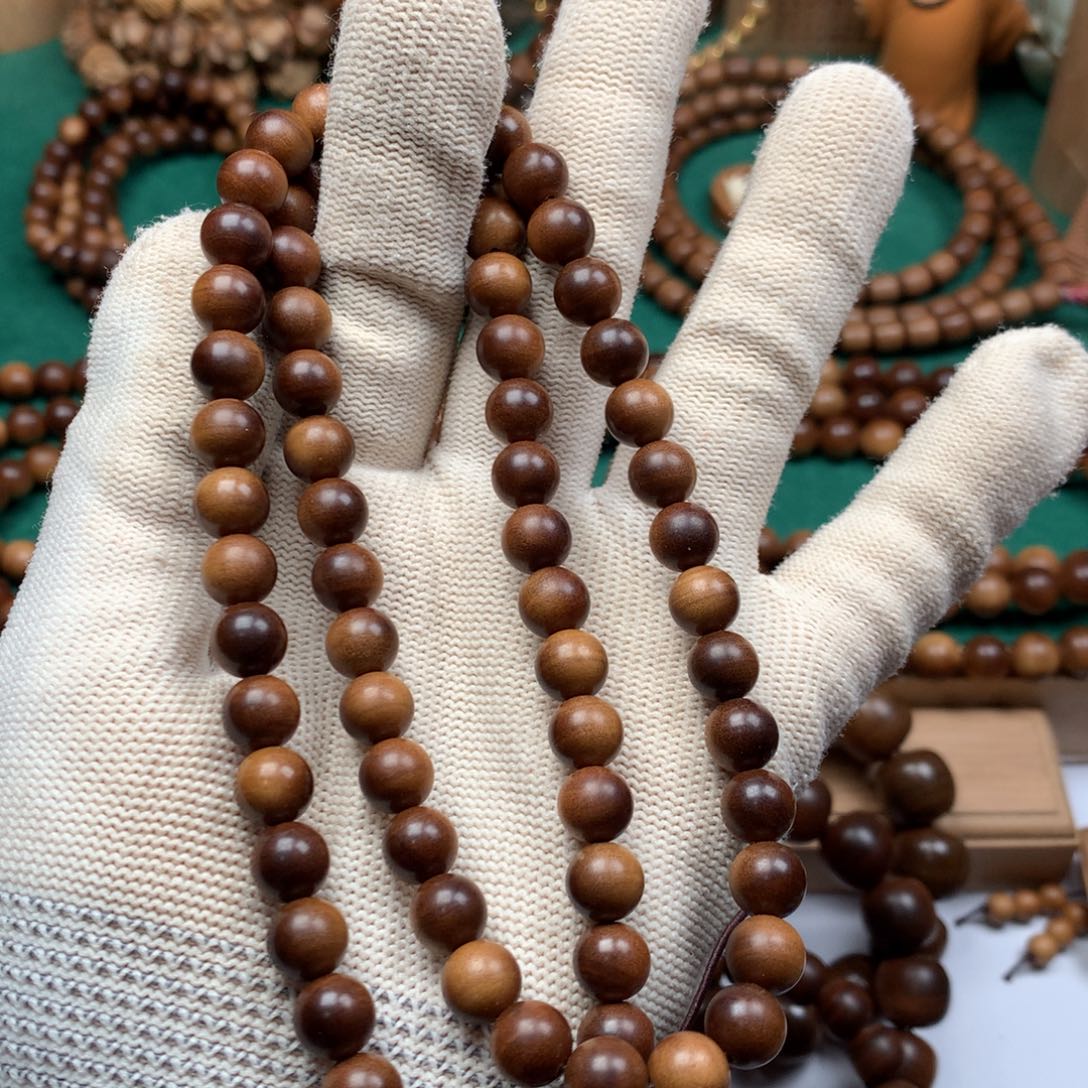 檀香木手串/手链是****老山檀香0.8三圈