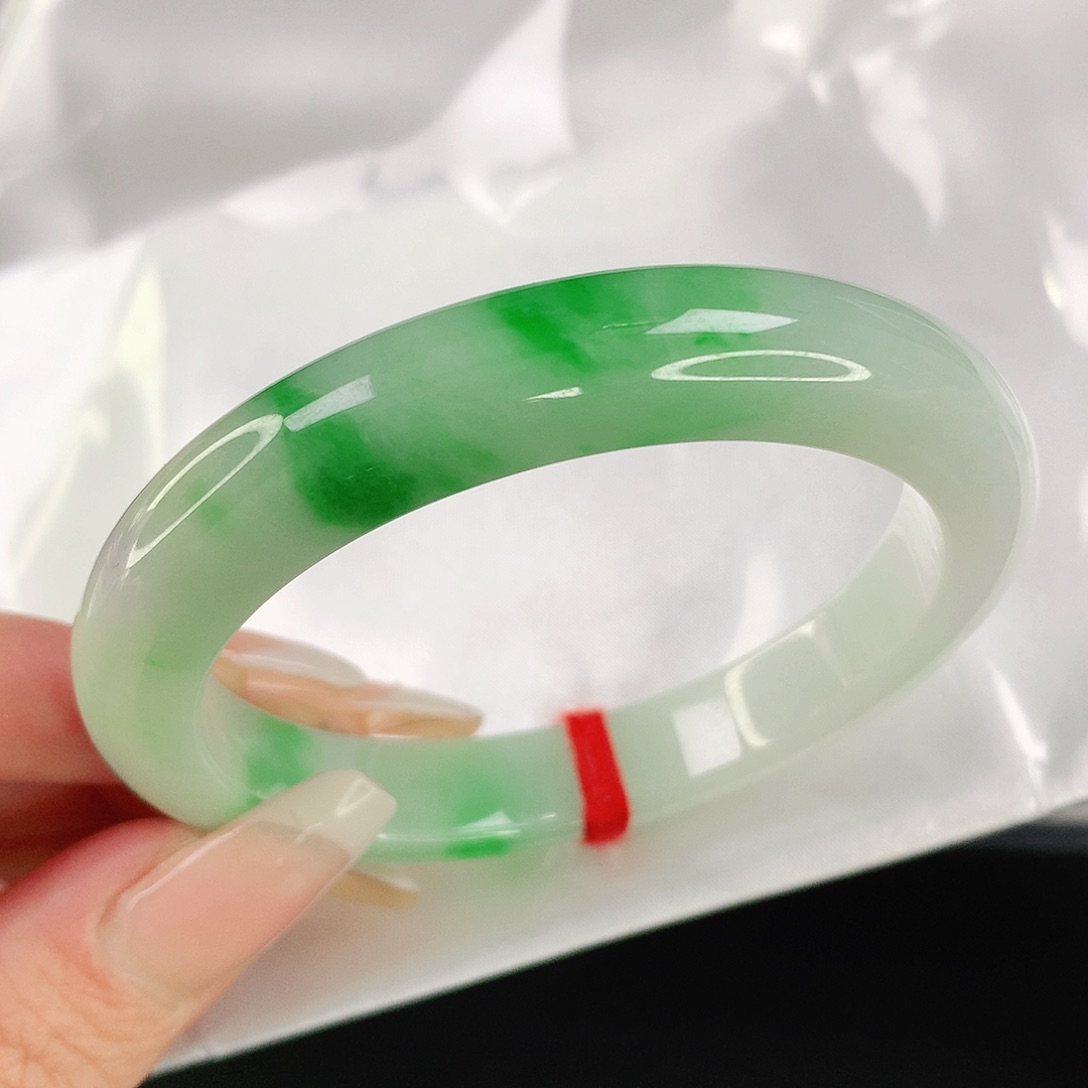 翡翠手镯未镶嵌1124翡翠