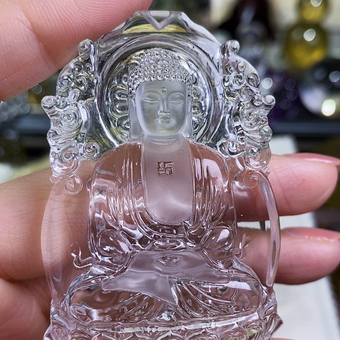 水晶天然水晶吊坠漂亮赠珠链未镶嵌咖**糖