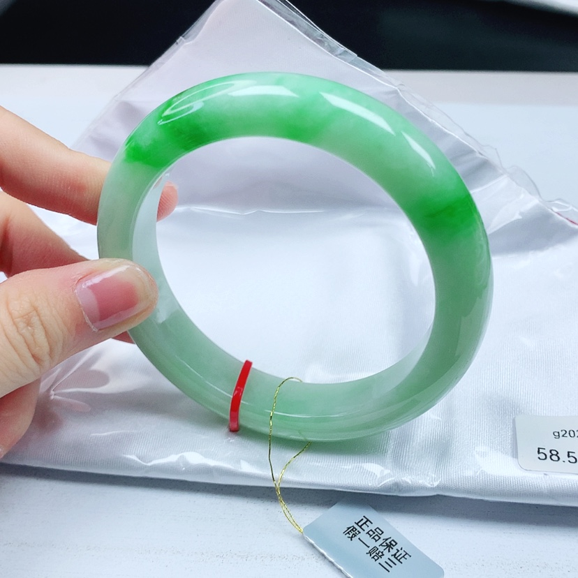 【闪购商品】翡翠手镯未镶嵌天然缅甸a货手镯58+