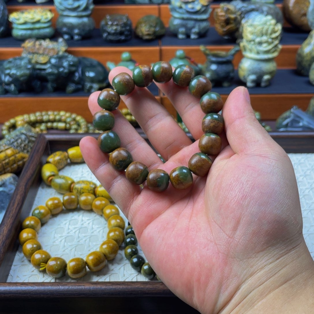 【闪购商品】未镶嵌透闪石质玉挂件A**家