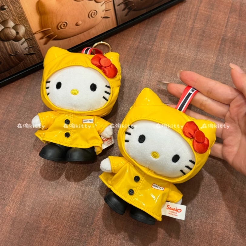 台版711限定hunter雨衣系列hellokitty包包挂件挂饰毛绒挂件