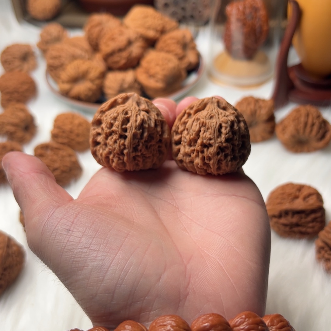 等***灯吊坠文玩核桃三角南将石