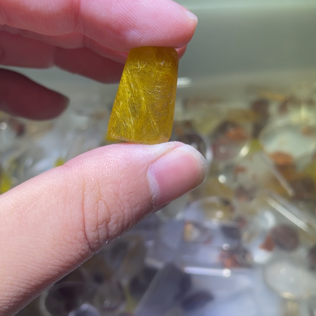 鲨***鱼吊坠(不含链)水晶未镶嵌