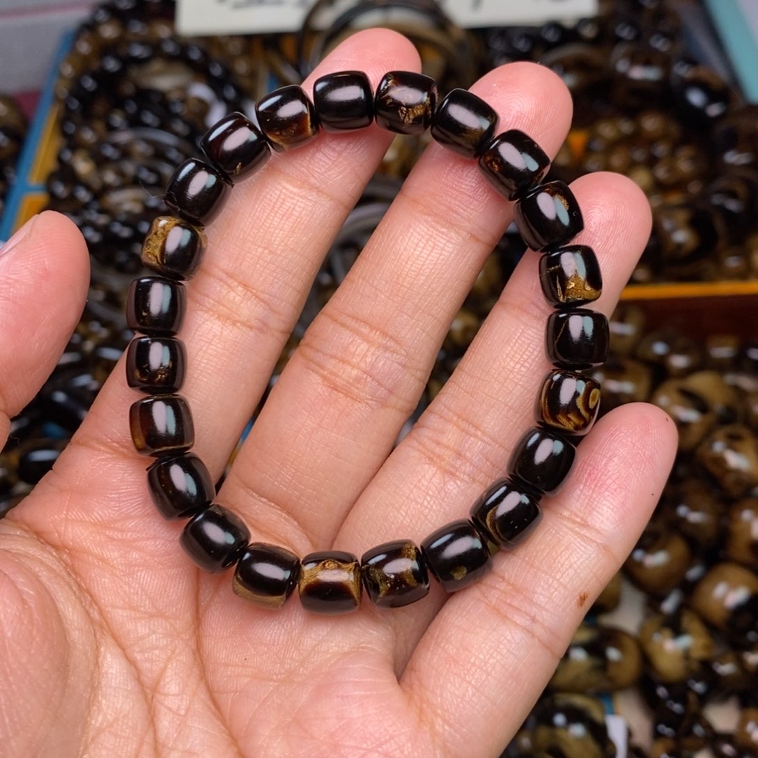 贡木福利放漏款0.8手串