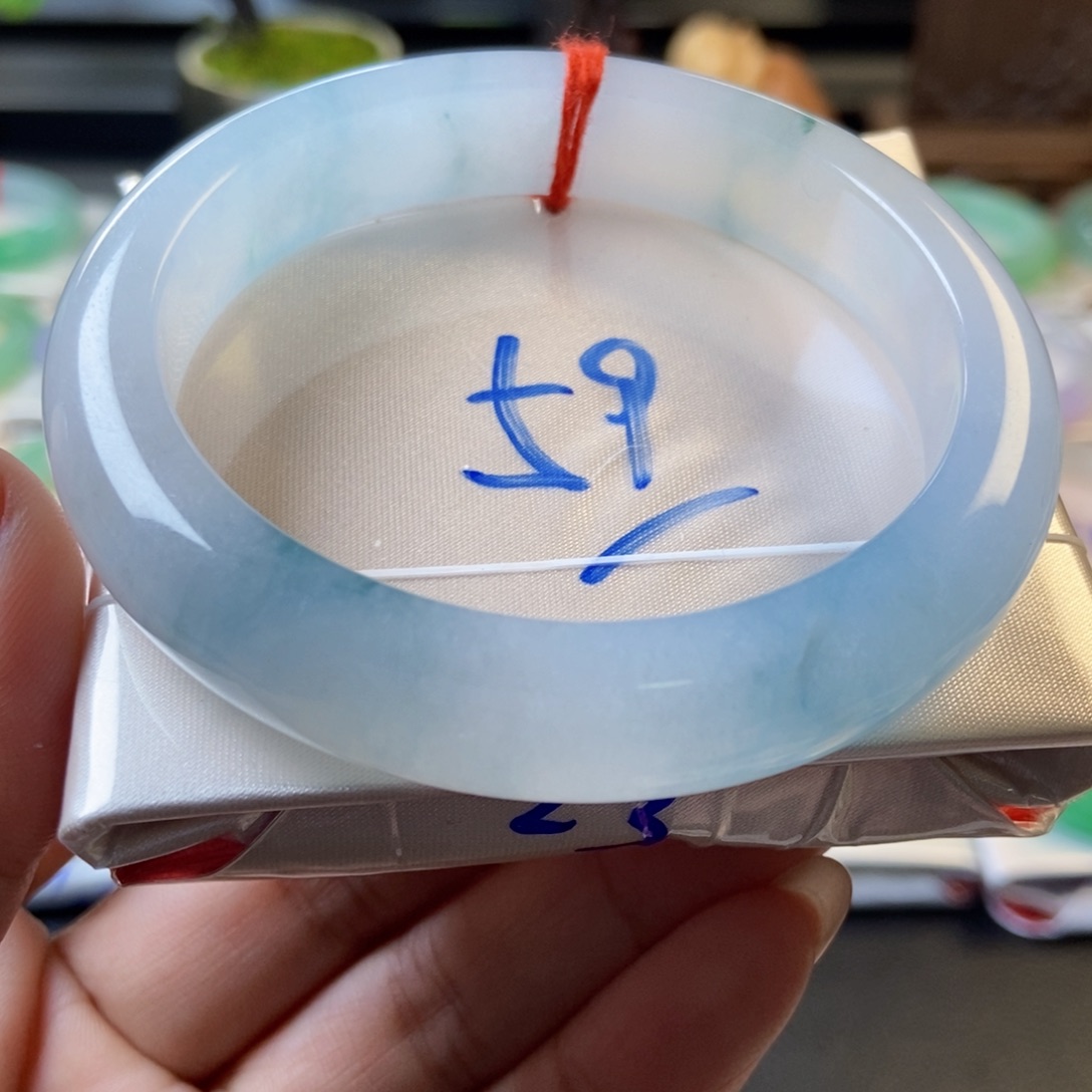 翡翠未镶嵌手镯22冰胶水透