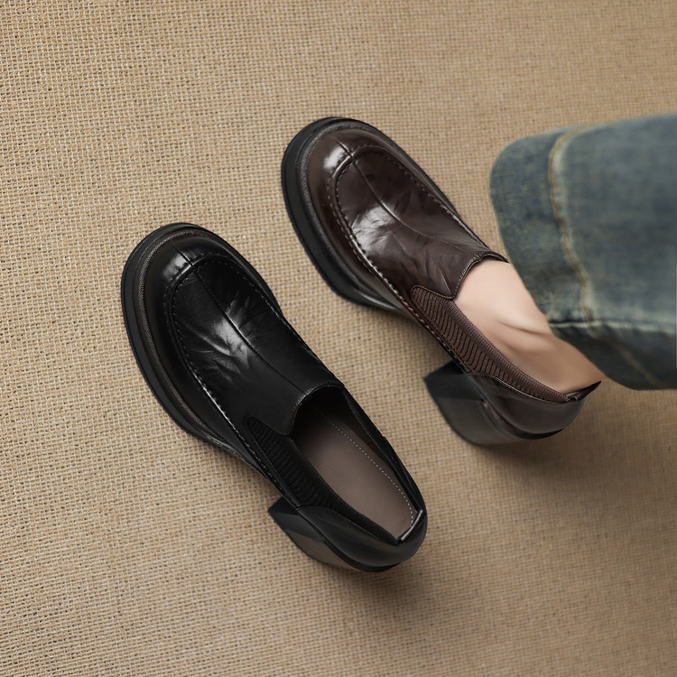 深口高跟胶粘粗跟休闲风圆头单鞋英伦风复古春秋秋季A1368