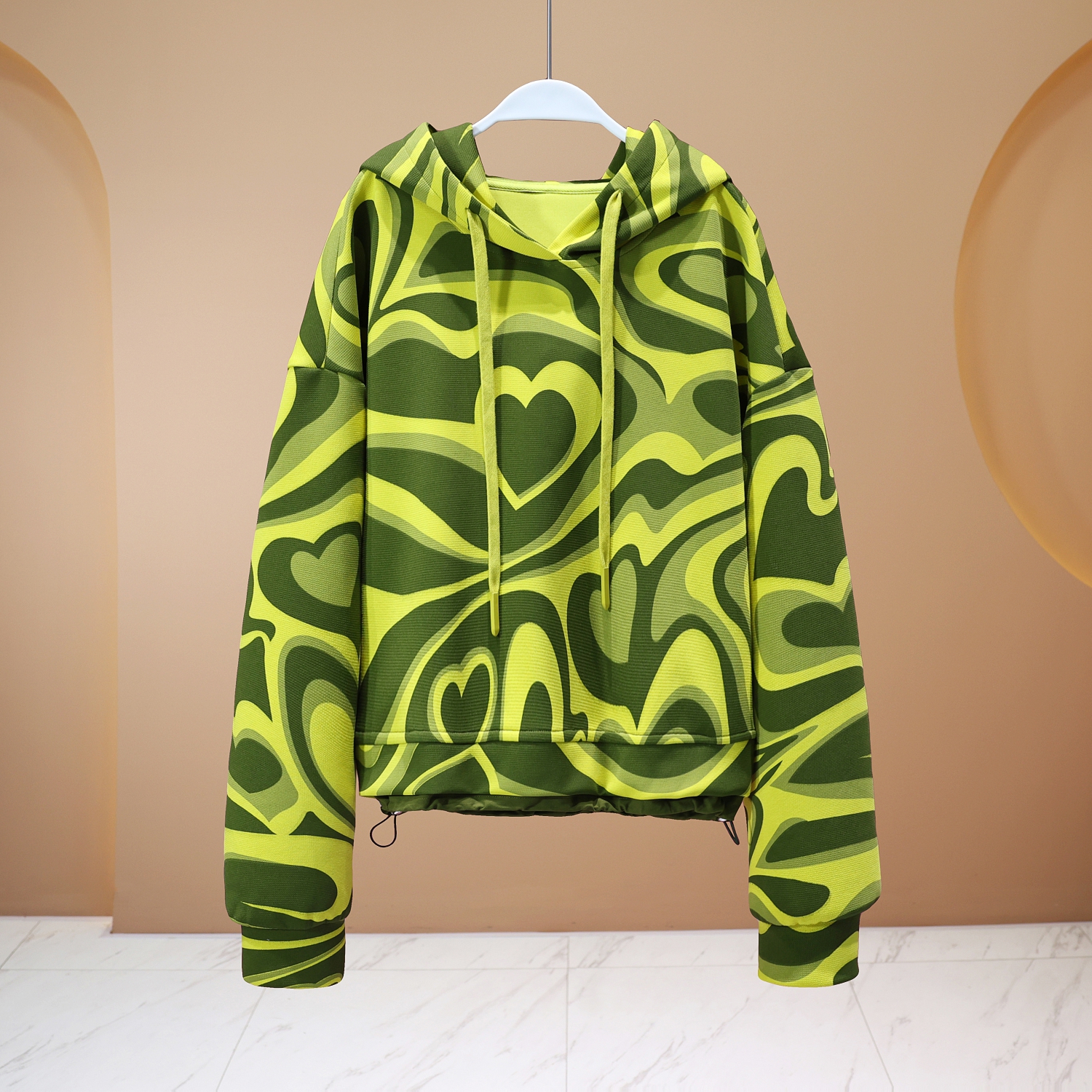 【程二女装】2025小众个性黄绿抽象印染连帽卫衣6165