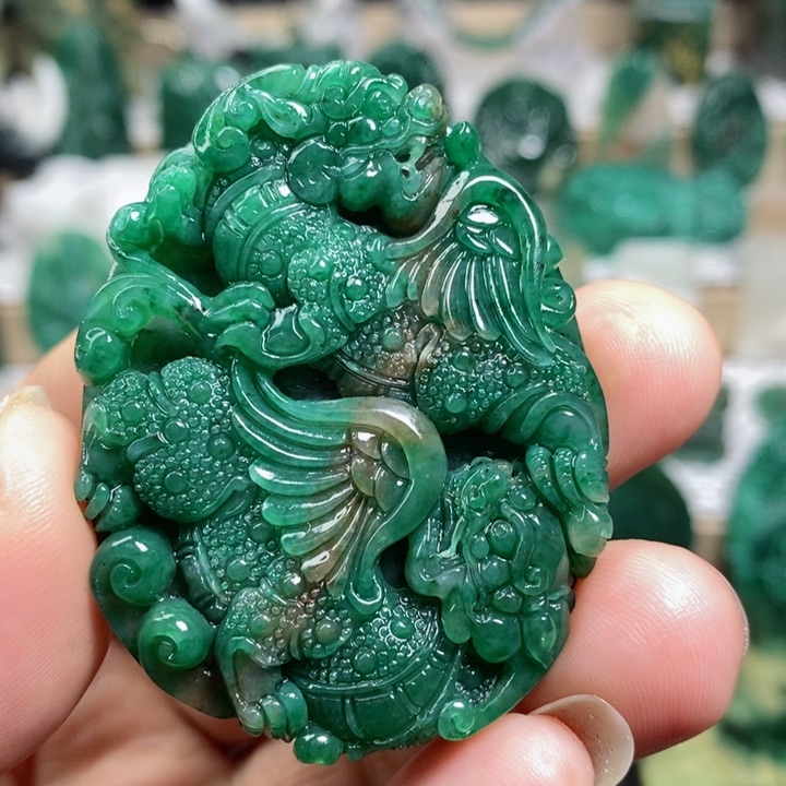 未镶嵌独山玉颈饰
