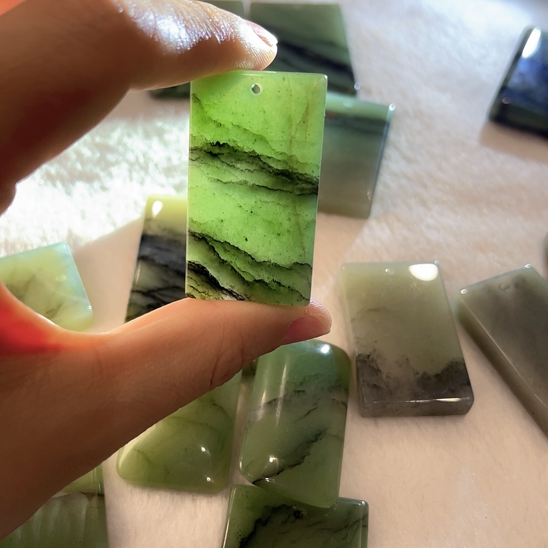 密玉（石英质玉）未镶嵌颈饰