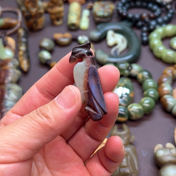 岫岩河磨玉（透闪石质玉）挂件未镶嵌一****天