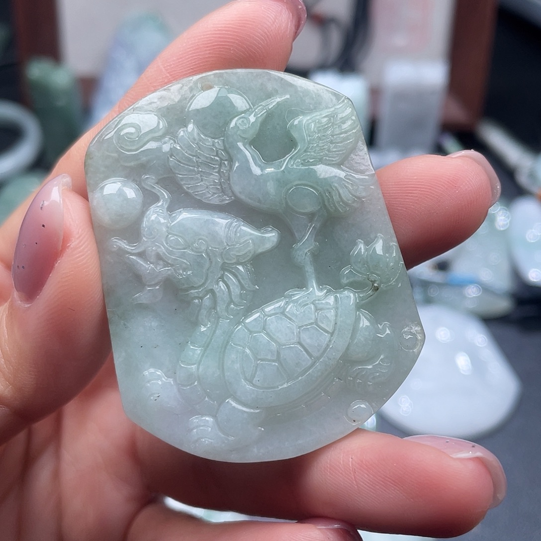 翡翠未镶嵌颈饰翡翠