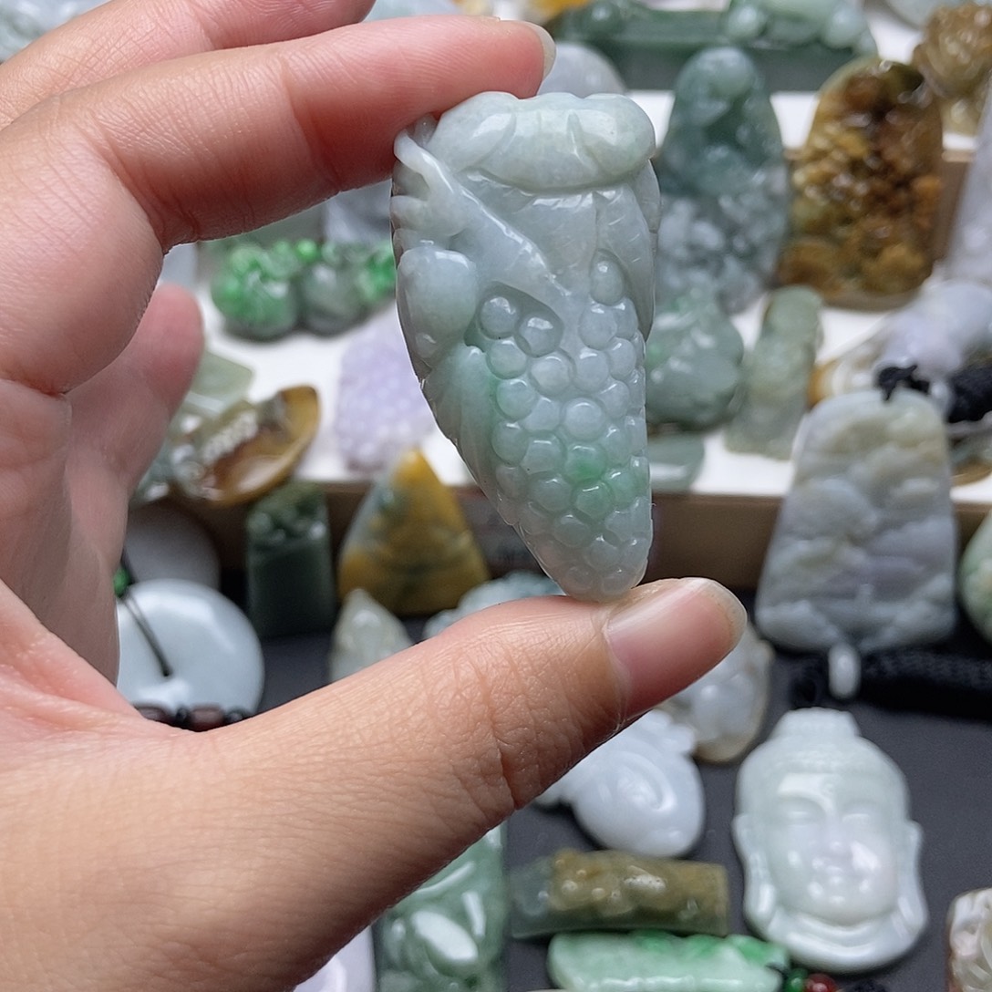 翡翠未镶嵌颈饰翡翠