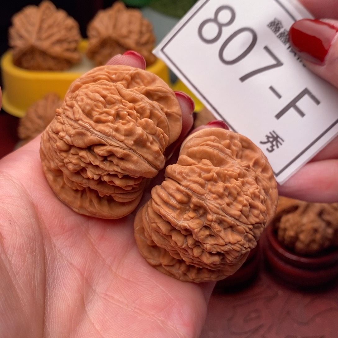 文玩核桃把件汉高楼45