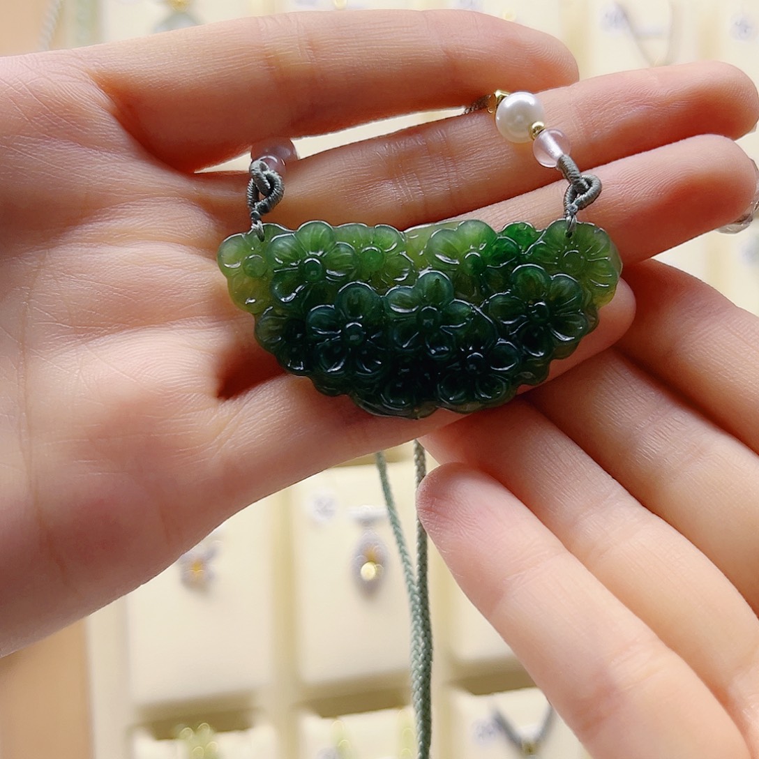 *****和田玉未镶嵌吊坠(赠链)