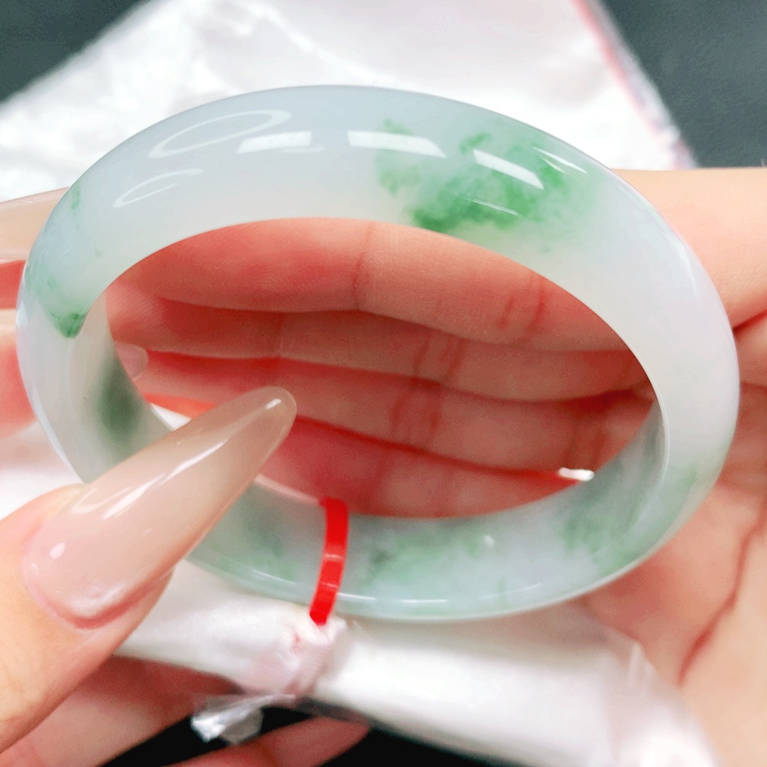 翡翠未镶嵌手镯53