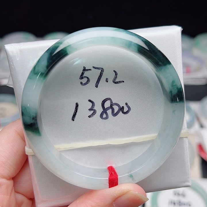 未镶嵌手镯翡翠翡翠