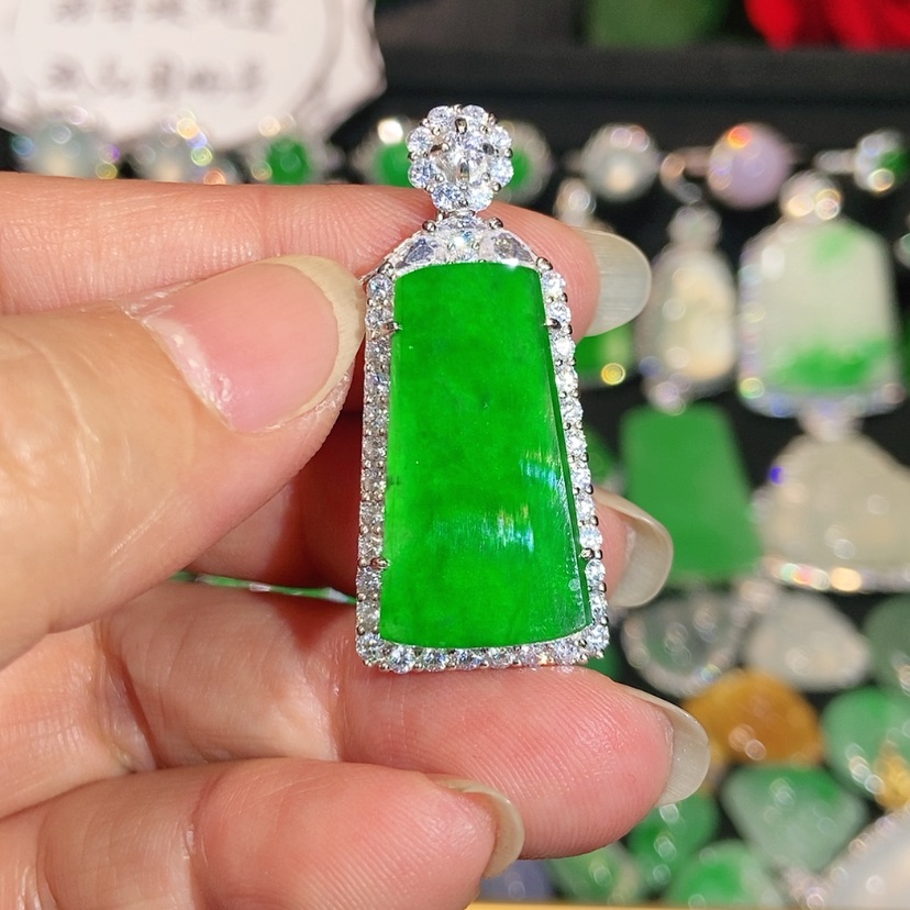 【闪购商品】颈饰未镶嵌翡翠天然翡翠