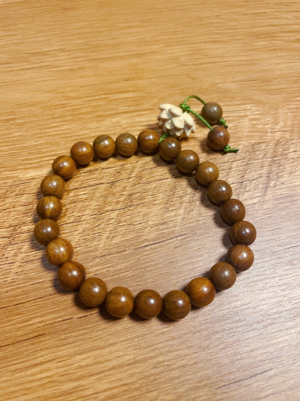 绿檀木莲花手工雕刻A515