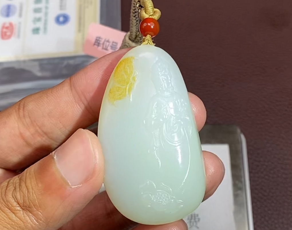 p1.16和田玉挂件多样性拍一发一未镶嵌70