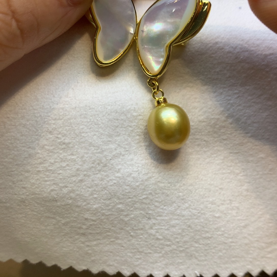 未镶嵌胸饰海水珍珠