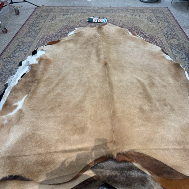 【本尼家】K703 265*205cm专拍牛皮地毯家用轻奢