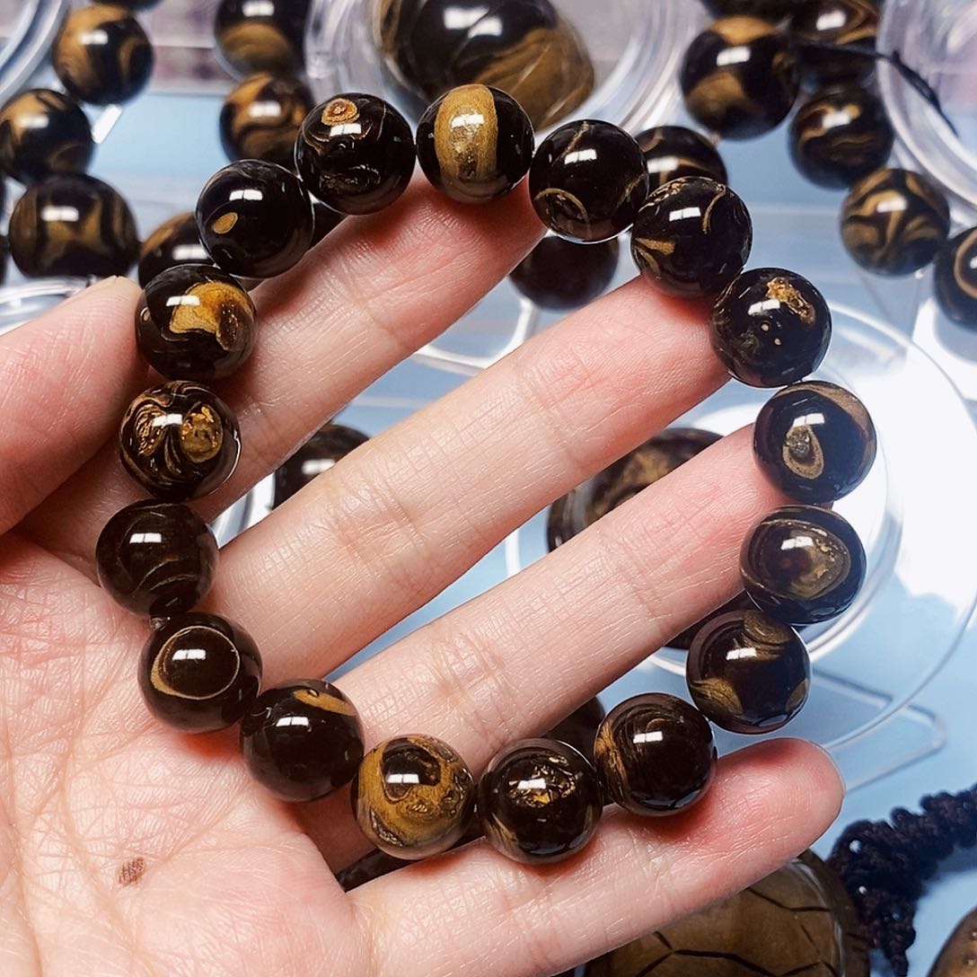 贝壳非金属N****ā1.2妖纹手串