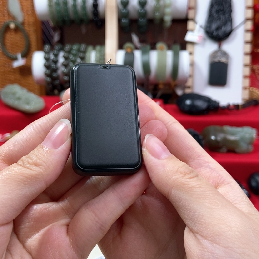 和田玉（糖玉）吊坠(不含链)未镶嵌