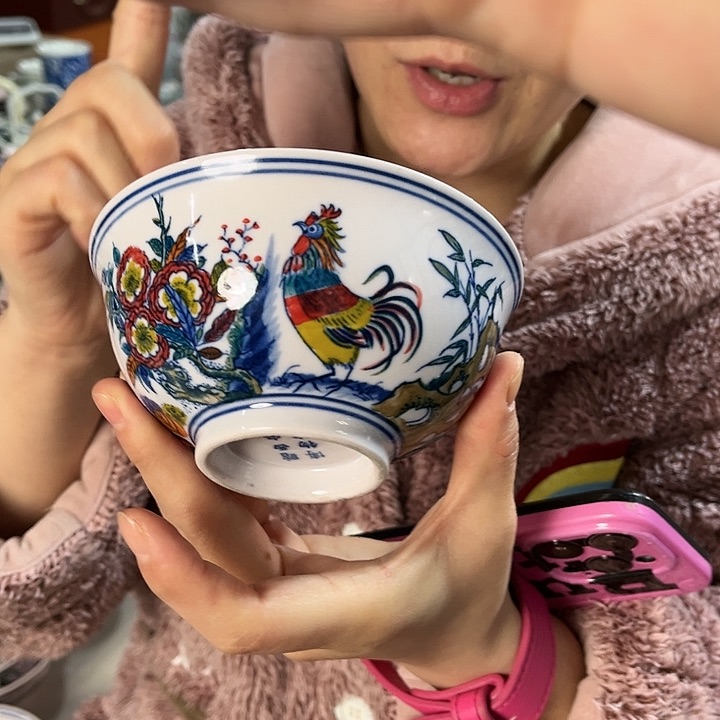 瓷片///////直径12.5厘米。