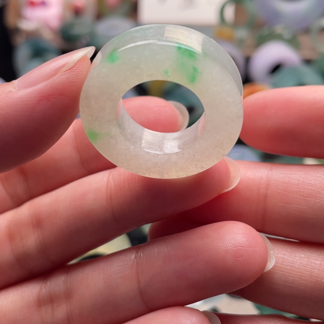 定制翡翠未镶嵌戒指