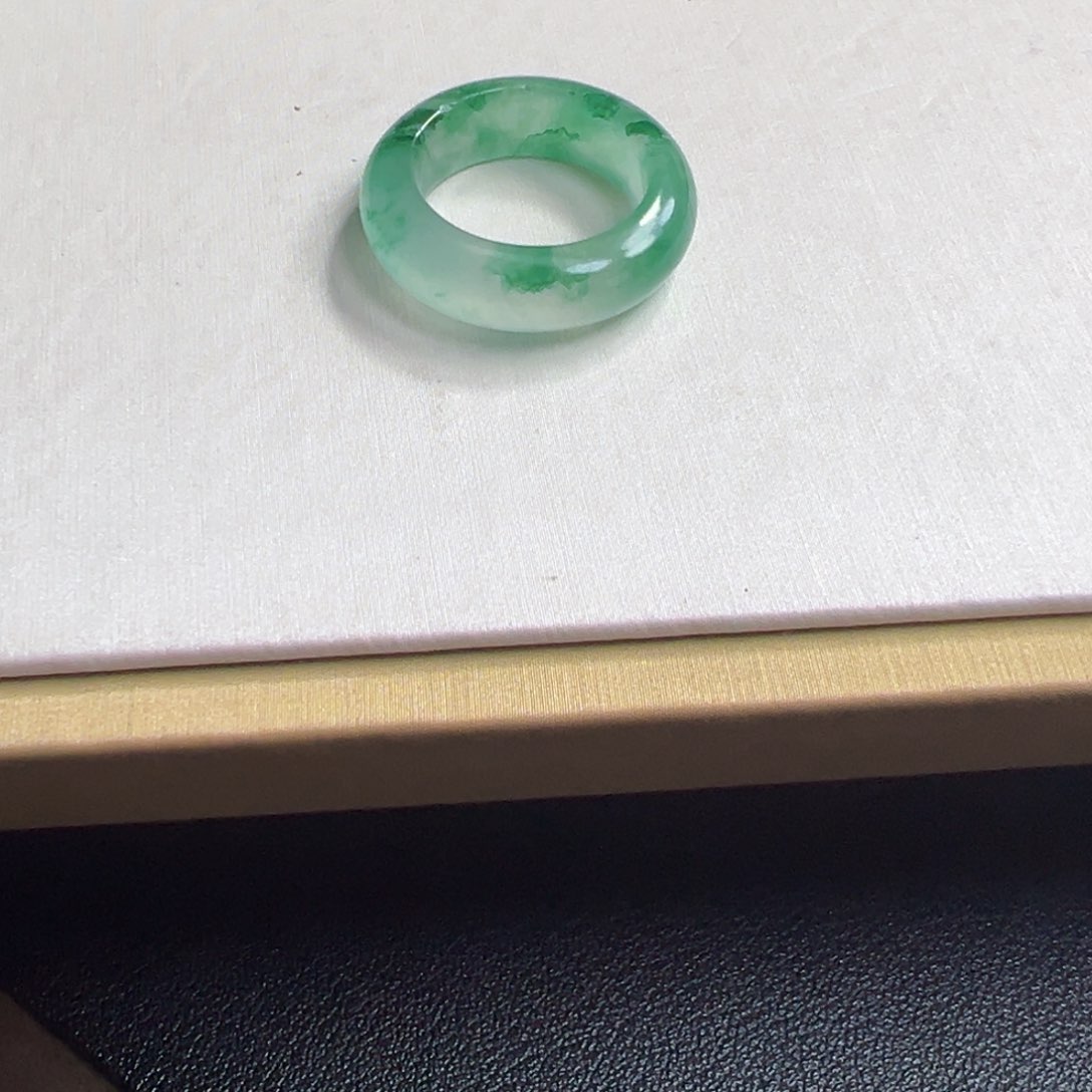 石英质玉戒指未镶嵌佳*
