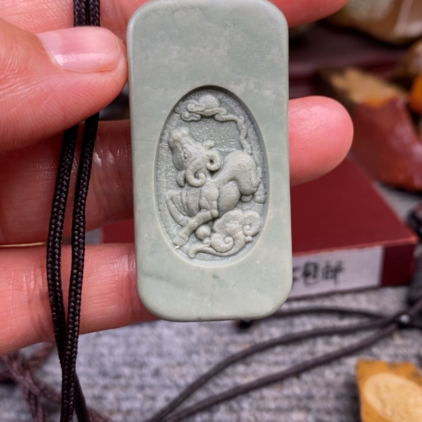 【闪购商品】原石雕刻手把件