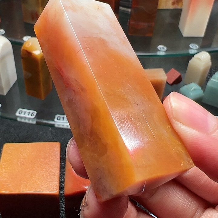 老挝石结晶杜林体