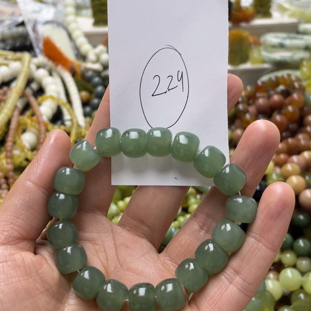 蛇纹石玉手链未镶嵌顾*舟