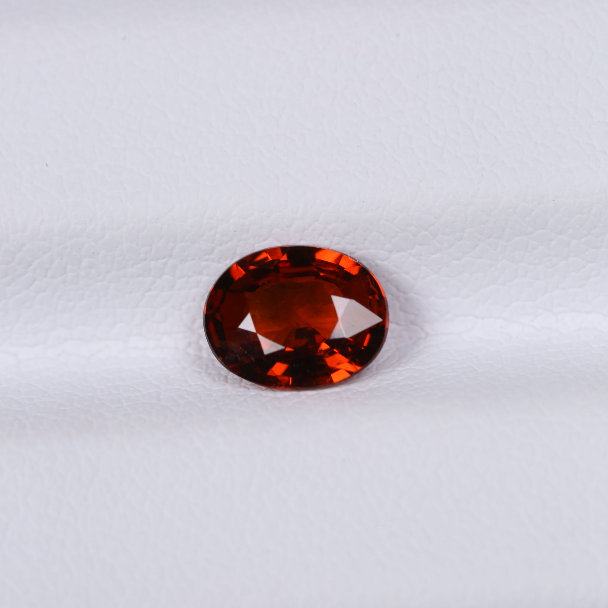 铁铝锰铝石榴石 椭圆 克拉：1.18ct