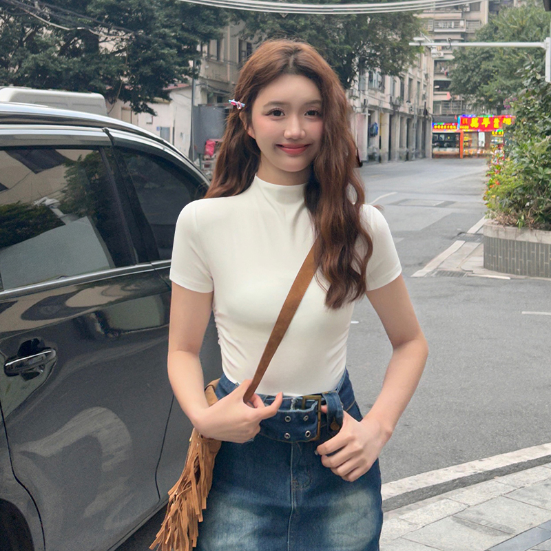 短款修身白色半高领内搭打底衫女夏季辣妹设计感紧身短袖t恤上衣