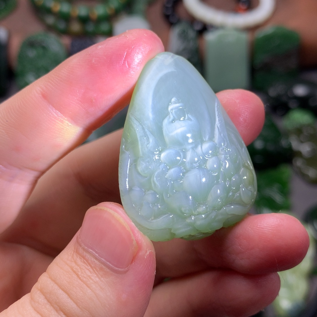 和田玉未镶嵌挂件