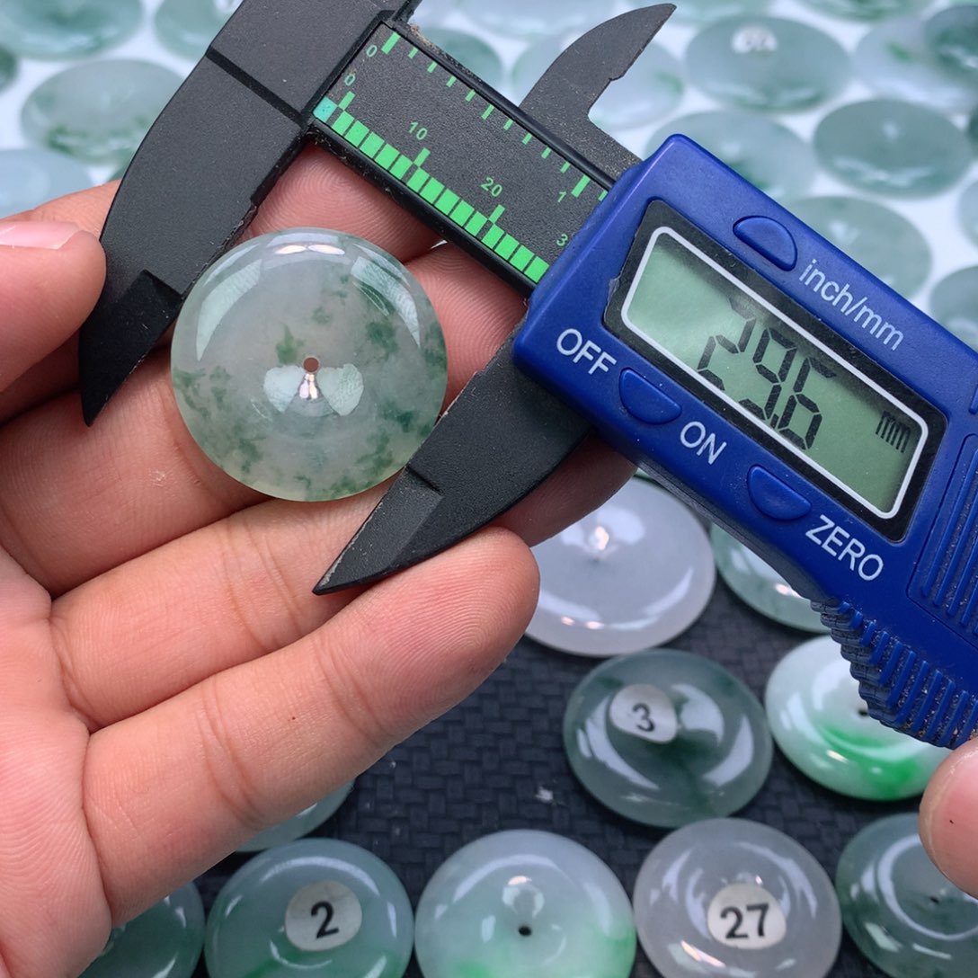 翡翠未镶嵌颈饰缅甸天然A货翡翠