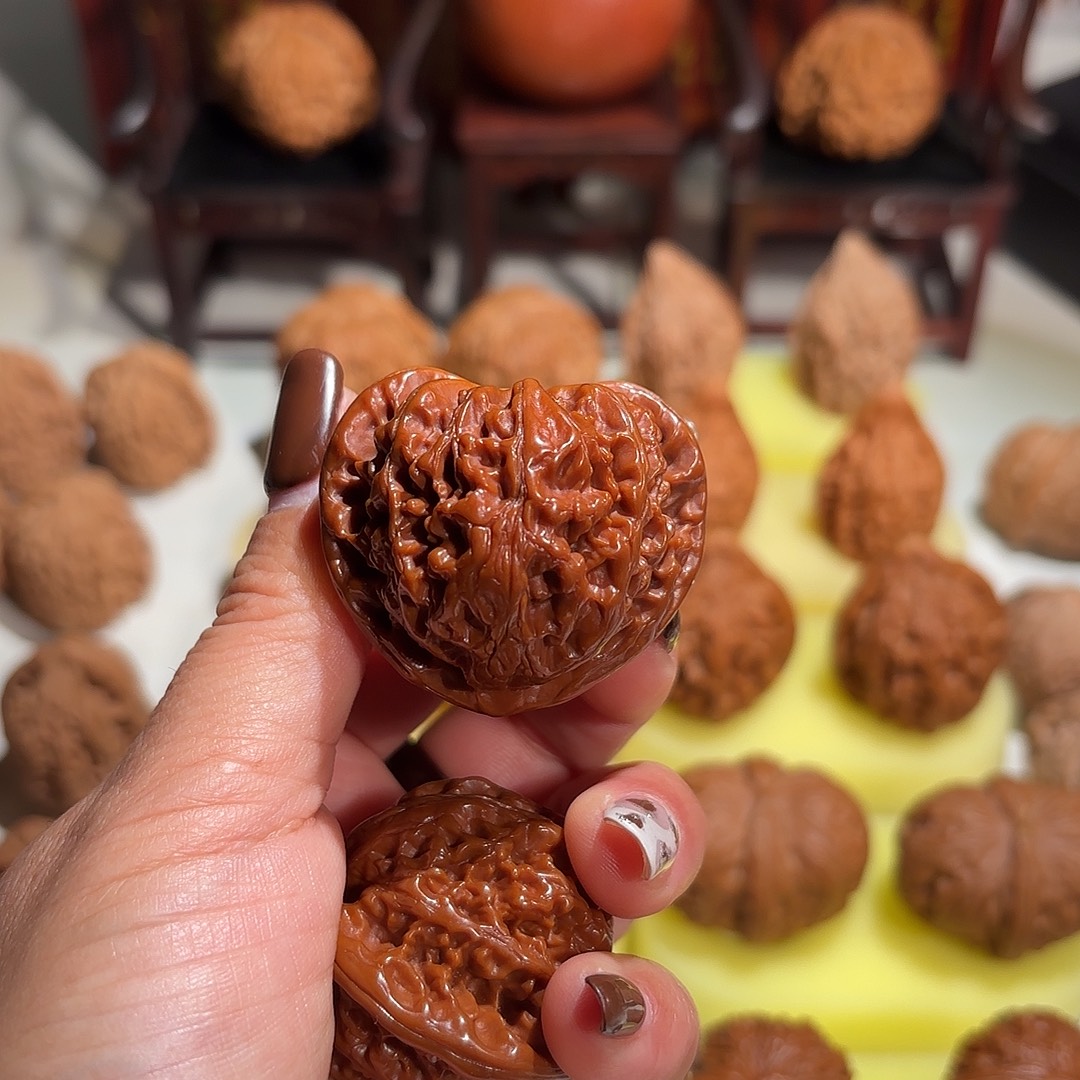 清***月大叶紫檀（黑酸枝木类）文玩核桃宫灯一对43老