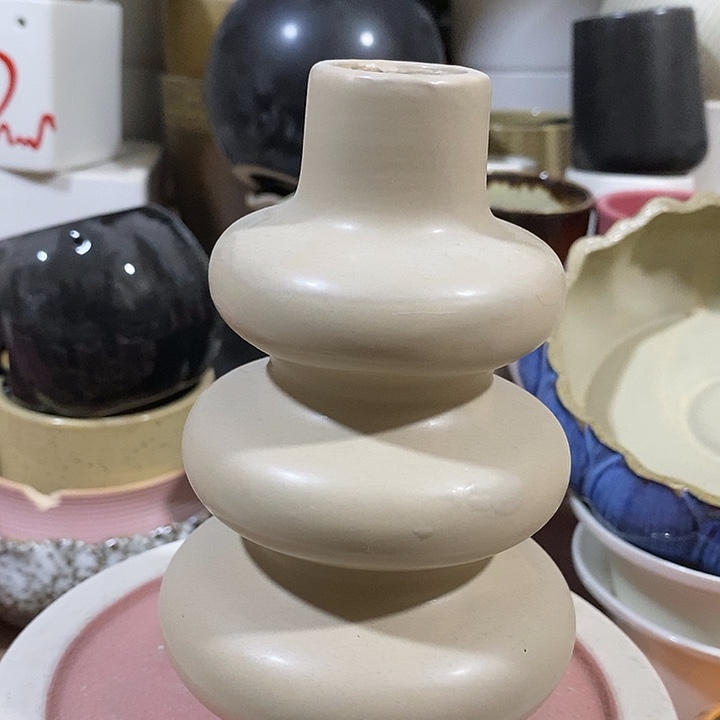陶瓷花盆有孔 瑕疵介意勿拍 