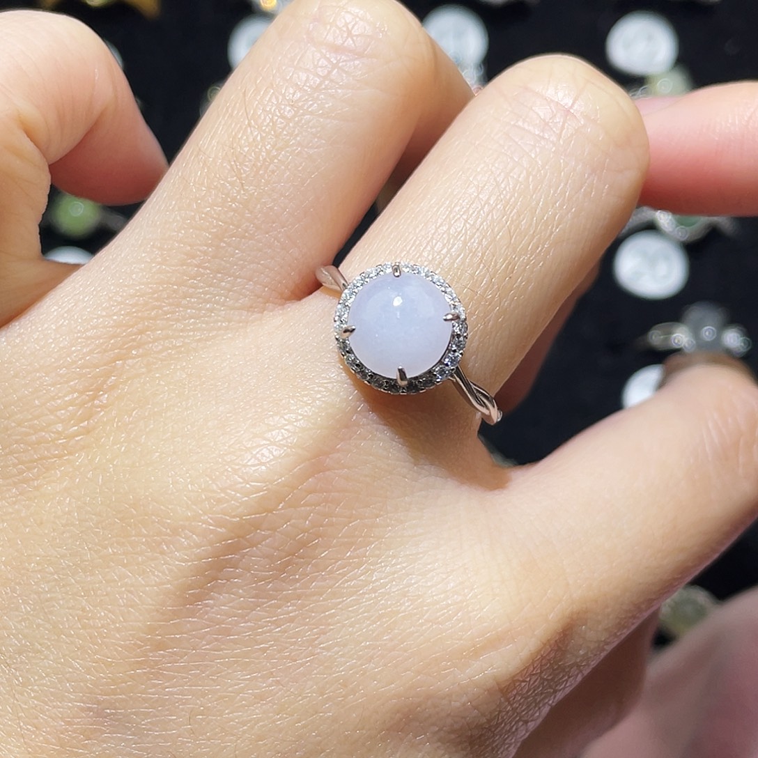 翡翠未镶嵌戒指戒指